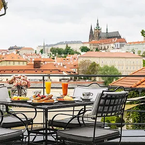 Otel Four Seasons Prag