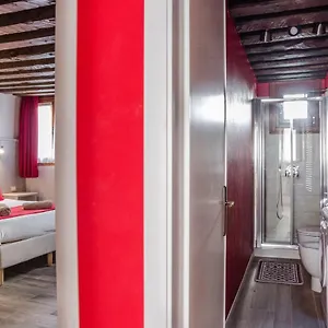 Rosso Venecia