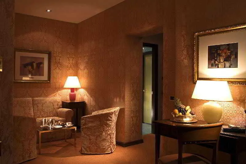 Hotel Pierre Milano 5*,