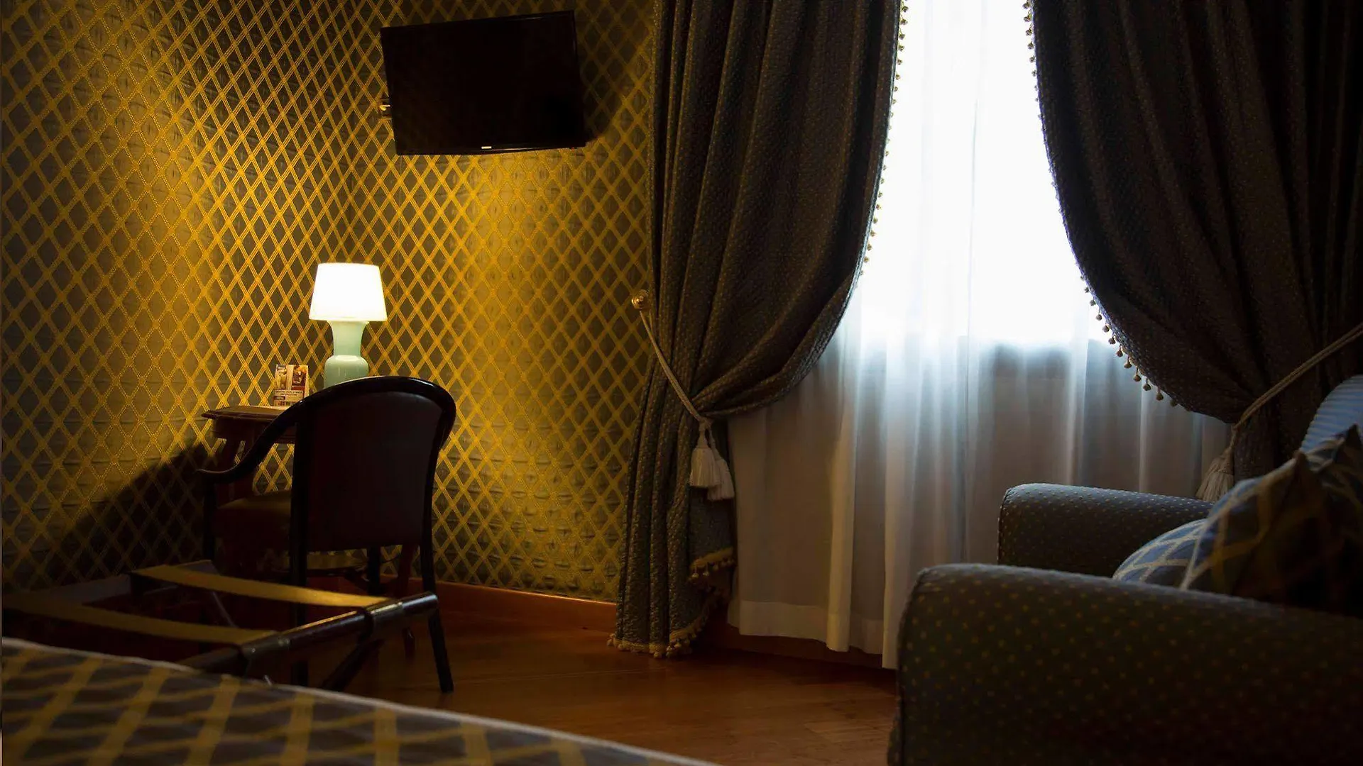 Hotel Pierre Milano Милан