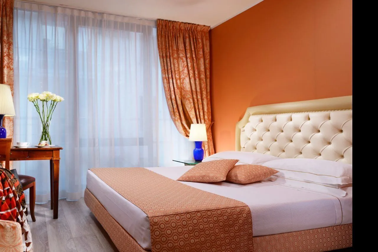 *****  Hotel Pierre Milano Италия